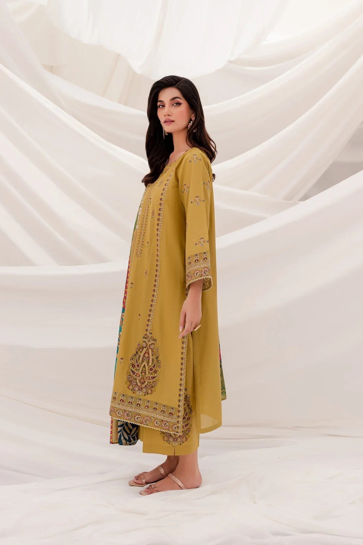 BATIK - 3PC LAWN EMBROIDERED SHIRT WITH MANAAR PRINTED DUPATTA & TROUSER - HZG1244