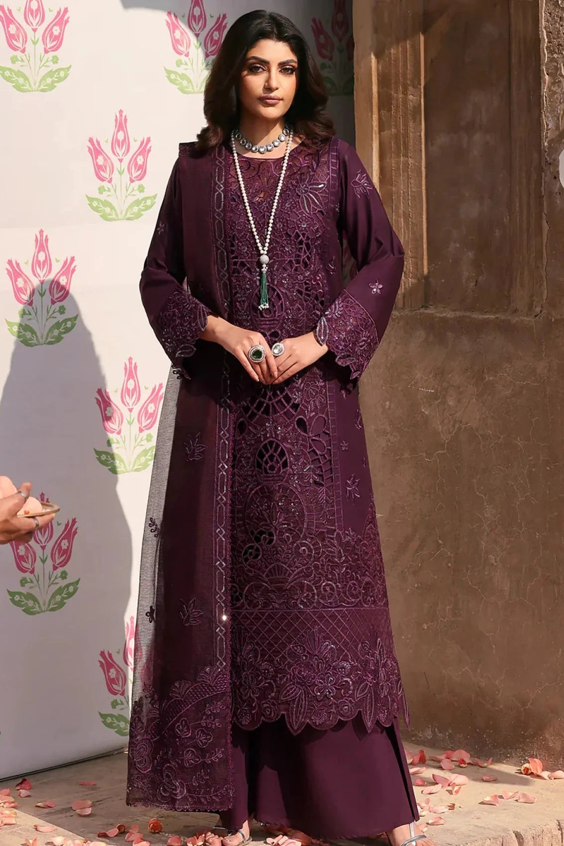 MAHNUR - 3PC LAWN EMBROIDERED SHIRT WITH KHADI NET EMBROIDERED DUPATTA AND TROUSER - HZG2632