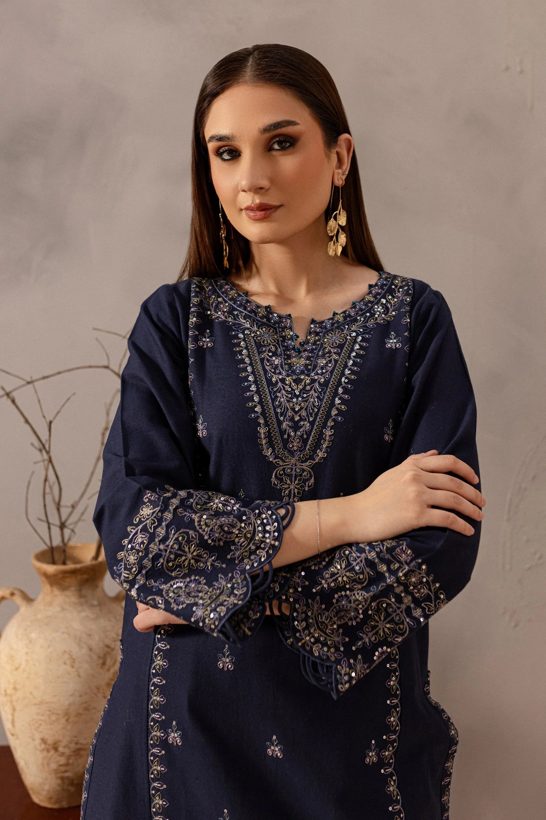 BATIK - 2PC LAWN EMBROIDERED SHIRT AND EMBROIDERED TROUSER - HZG2142