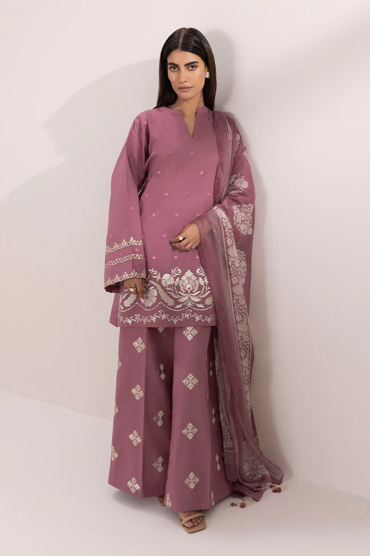 SAPPHIRE - 3PC LAWN EMBROIDERED SHIRT WITH CHIFFON PRINTED DUPATTA AND EMBROIDERED TROUSER - HZG2648