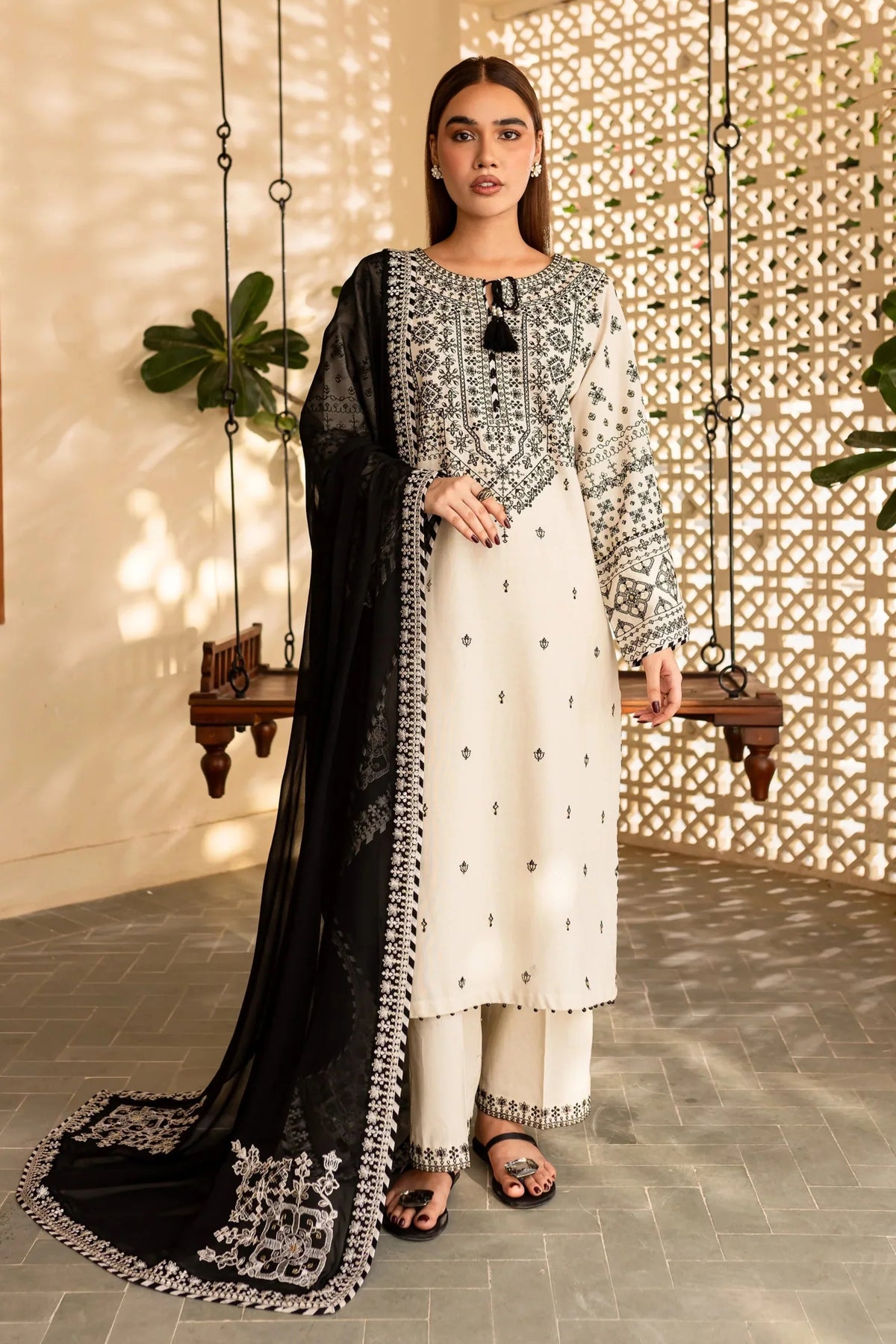 BATIK - 3PC DHANAK EMBROIDERED SHIRT WITH CHIFFON EMBROIDERED DUPATTA AND TROUSER - HZG2170