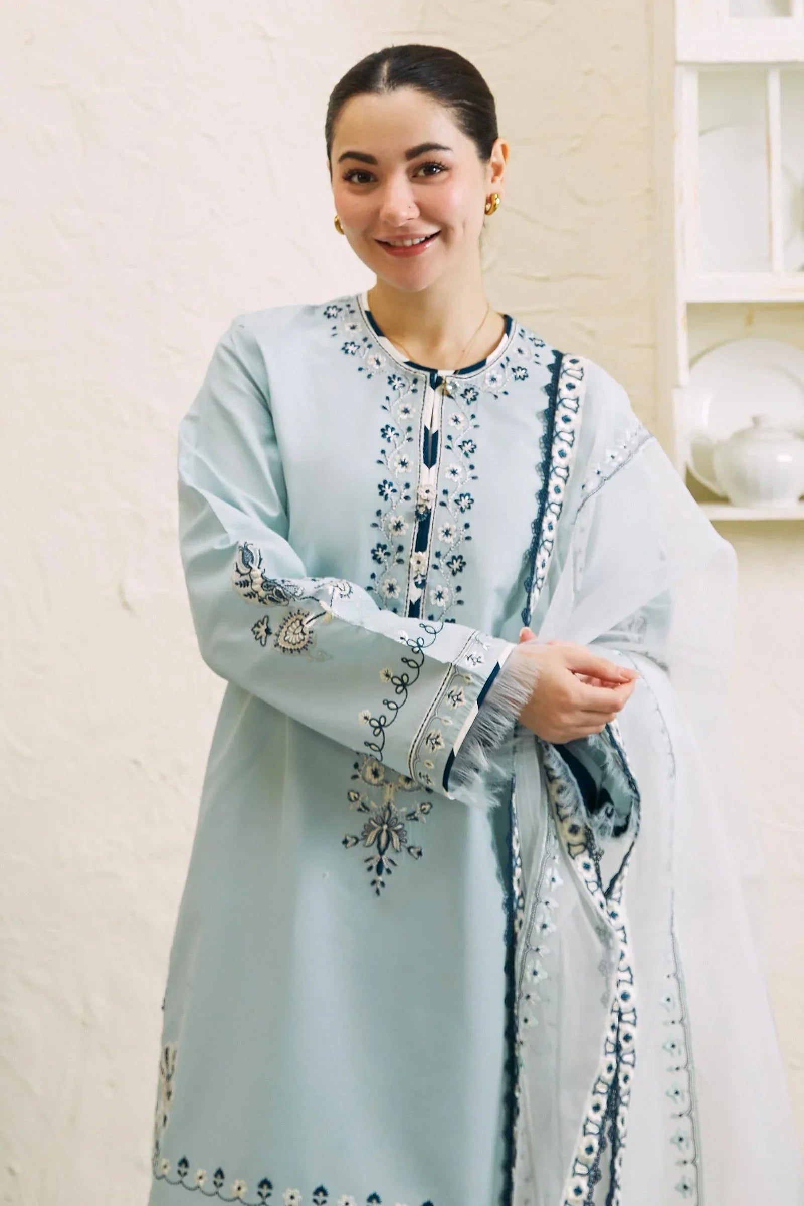 ZARA SHAHJAHAN - 3PC LAWN EMBROIDERED SHIRT WITH ORGANZA EMBROIDERED DUPATTA AND TROUSER - HZG2072