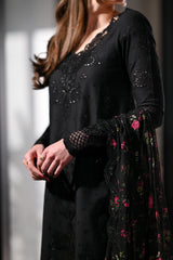 ZAIB - 3PC LAWN CHIKANKAARI EMBROIDERED SHIRT WITH CHIFFON PRINTED DUPATTA AND TROUSER - HZG2963