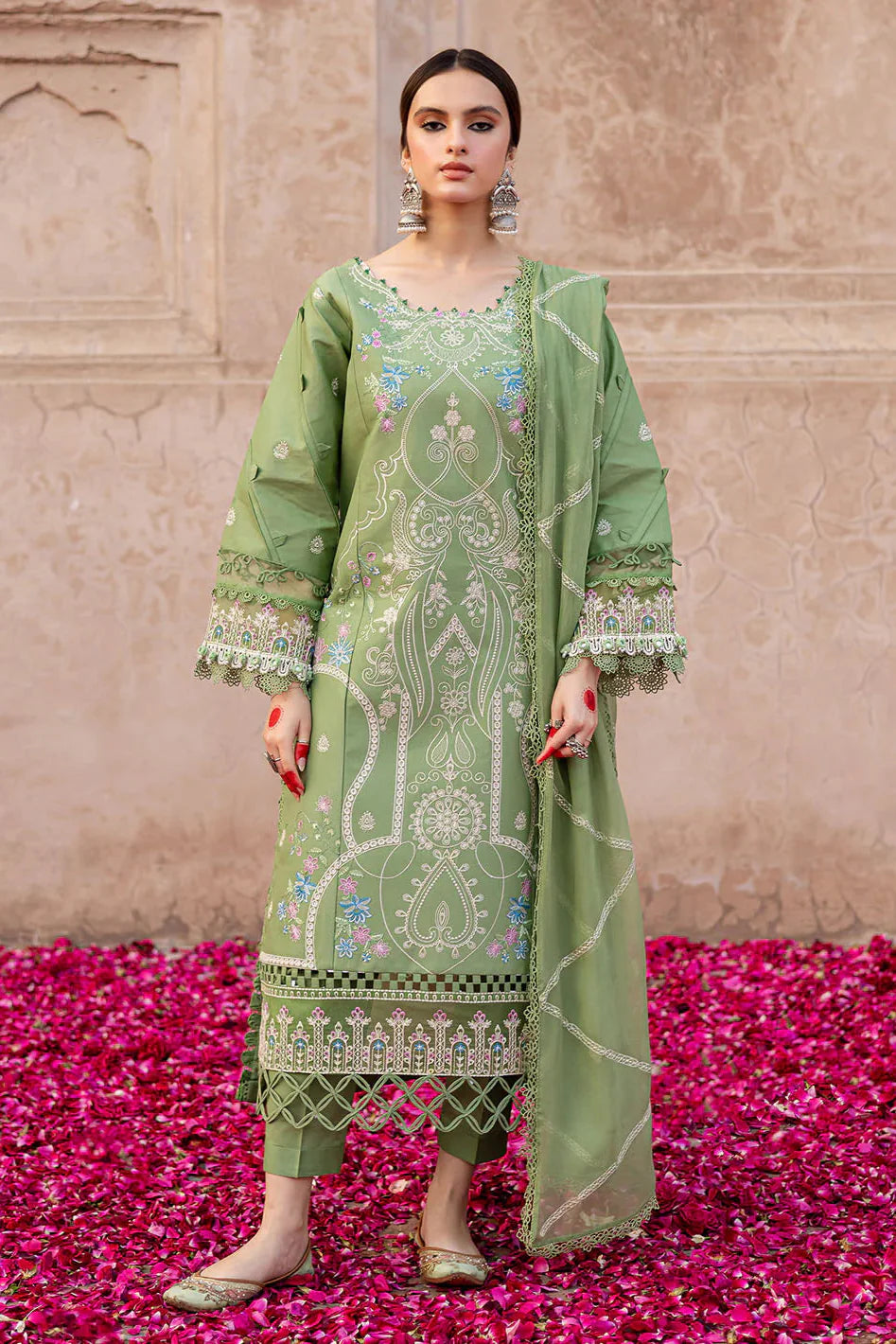 MAHNUR - 3PC LAWN EMBROIDERED SHIRT WITH CHIFFON EMBROIDERED DUPATTA AND TROUSER - HZG2642