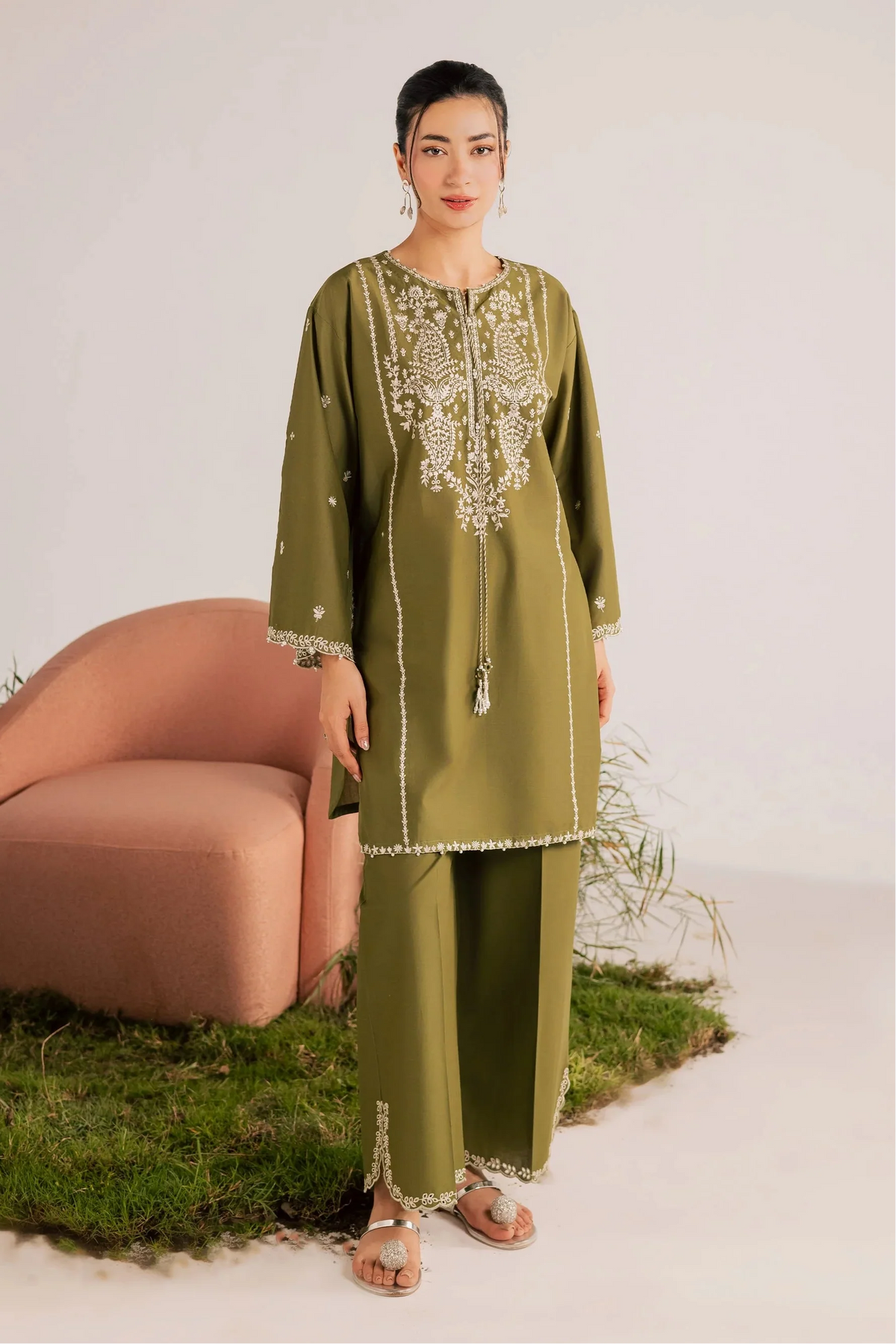 BATIK  - 2PC LAWN EMBROIDERED SHIRT AND EMBROIDERED TROUSER - HZG3018