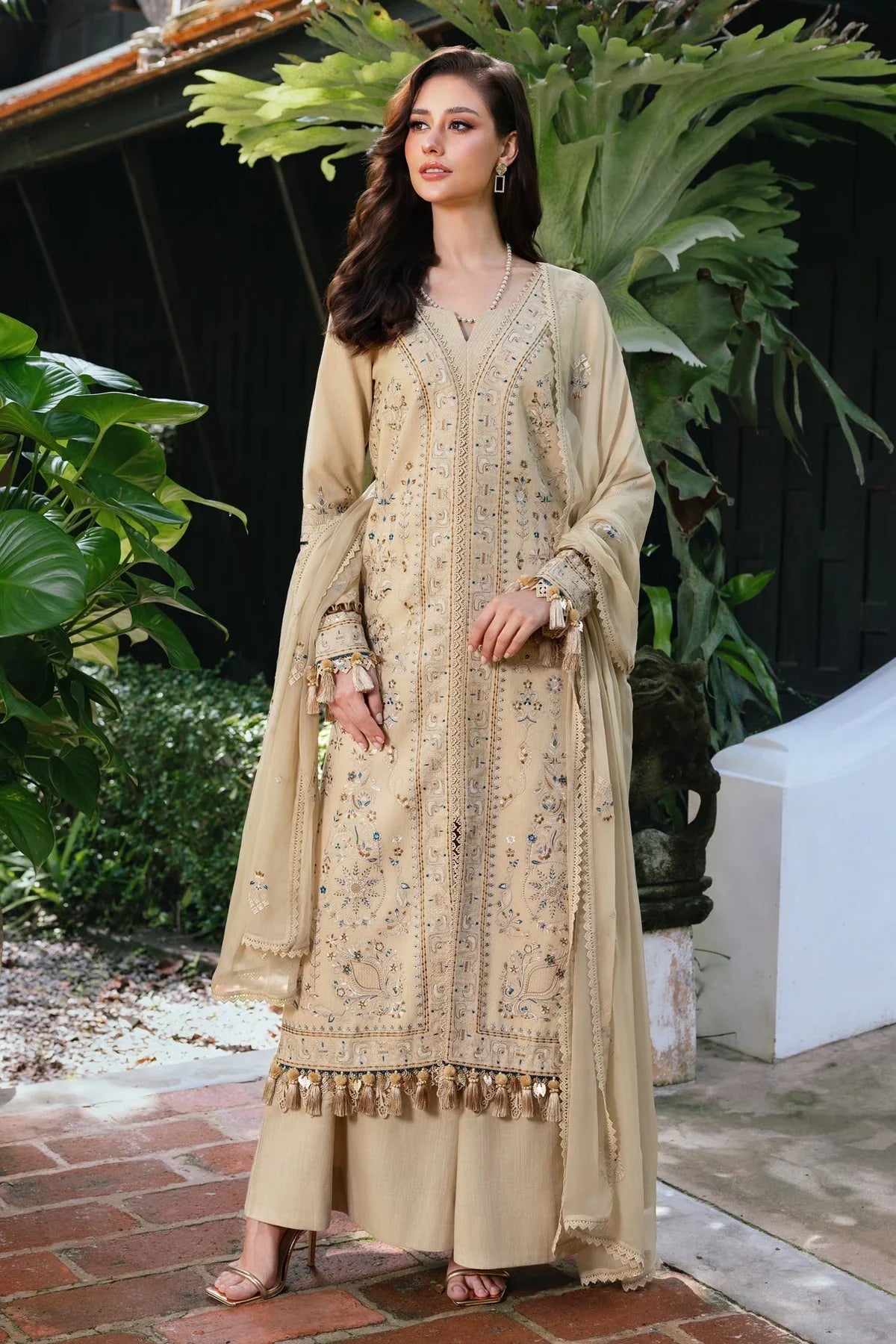 NAQSHI - 3PC LAWN EMBROIDERED SHIRT WITH COTTON NET EMBROIDERED DUPATTA AND TROUSER - HZG2704