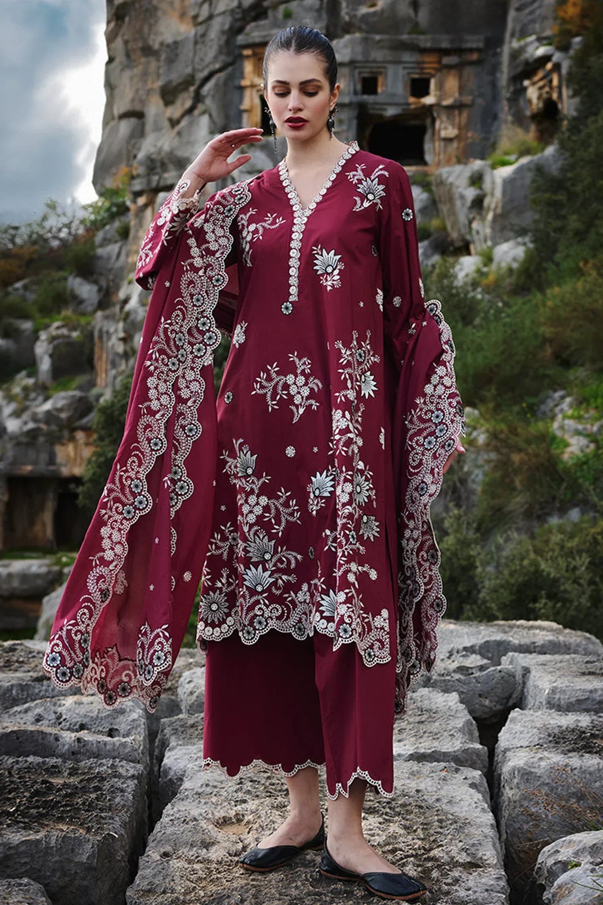 IMAGE - 3PC LAWN EMBROIDERED SHIRT WITH KHADI NET EMBROIDERED DUPATTA AND TROUSER - HZG2650